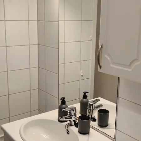 Sentral Med Stor Sovehems * トロンハイム